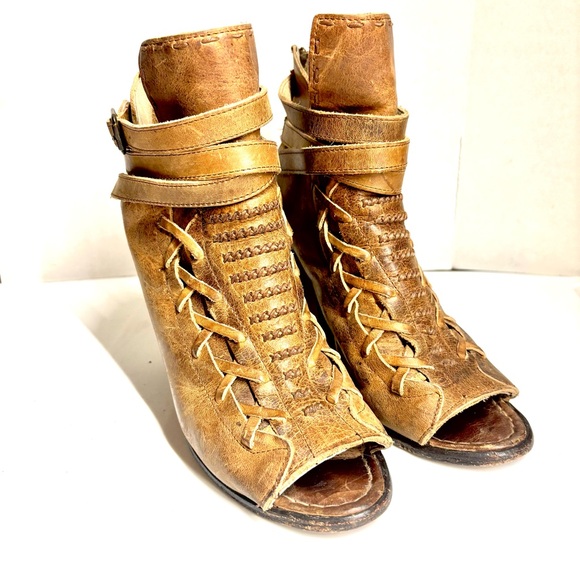 Freebird Open Toe shoes Distressed Leather Booties Size 8 - Picture 1 of 9